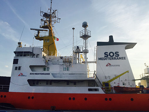Bilde av skipet SOS Mediterranee