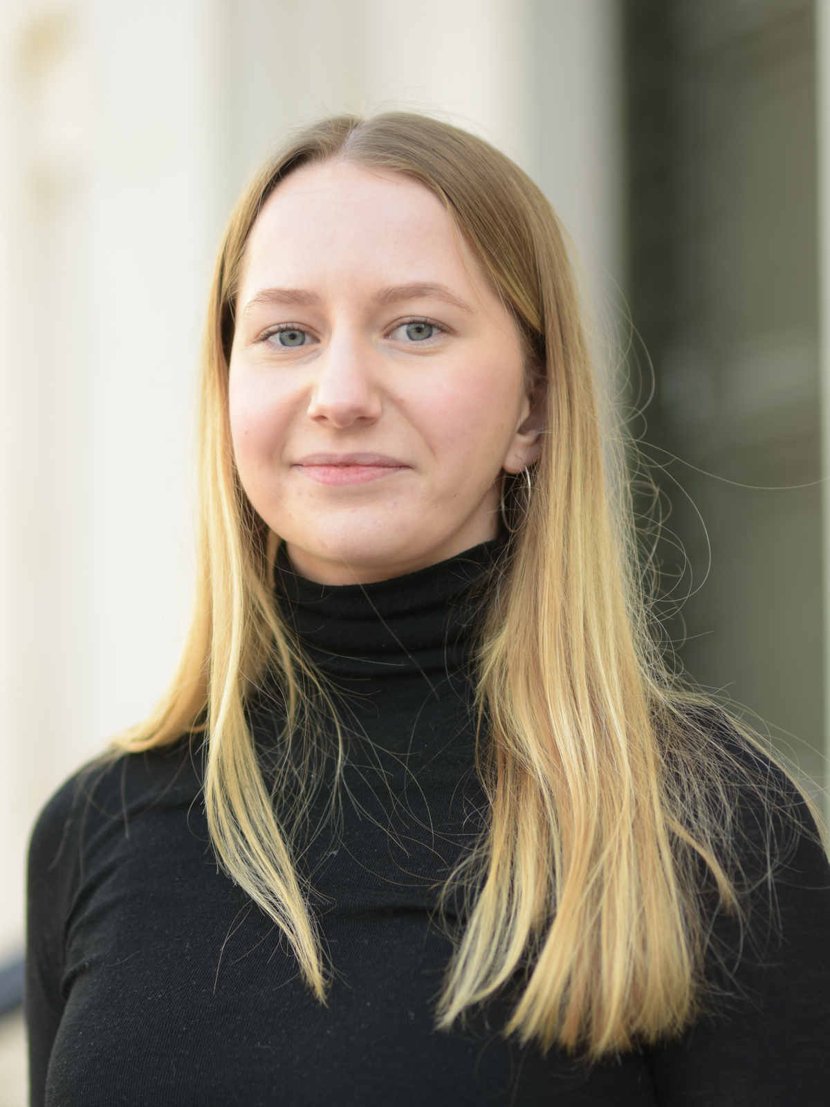 Bilde av studentmedarbeider i CELL