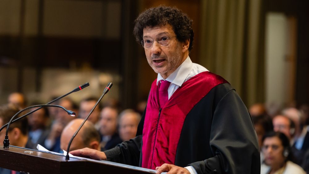 Photo of Professor Marcelo Kohen at the International Court of Justice