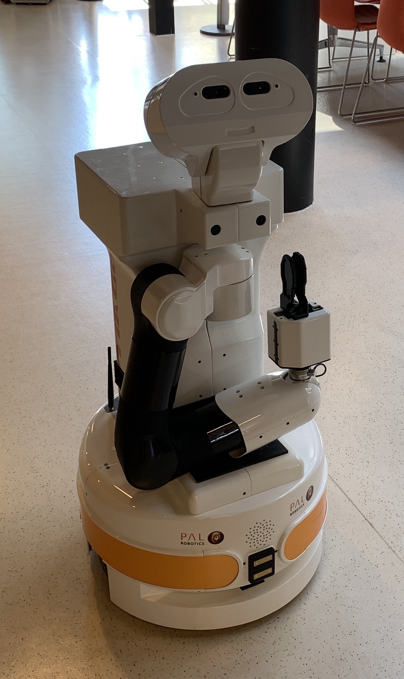 Photo, TIAGo Robot, Photo credit V. Søyseth
