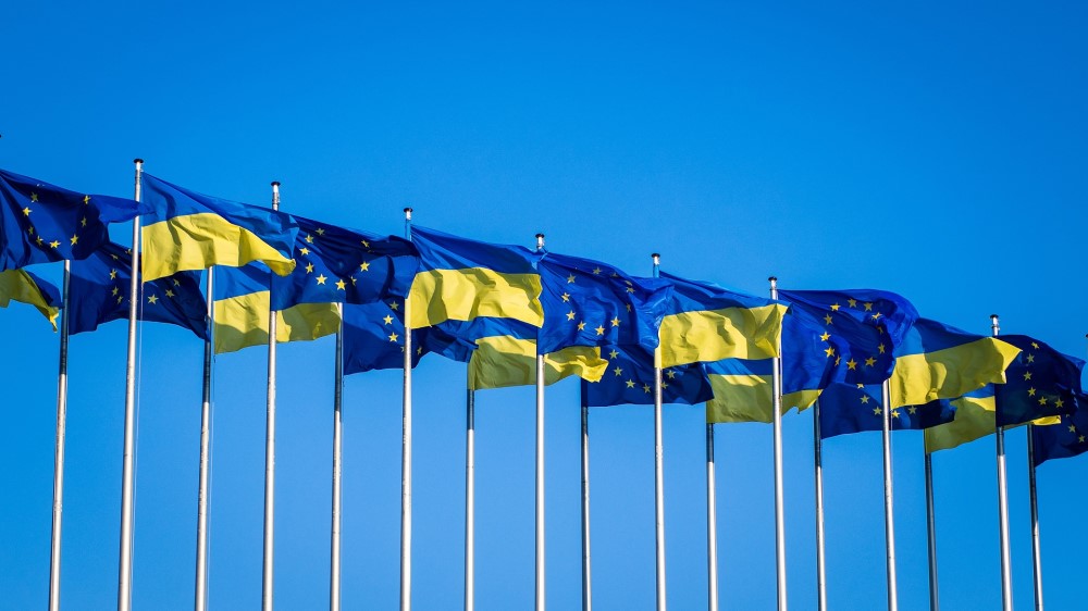 Ukraininan and EU flags