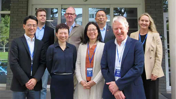 Group photo of 8 participants