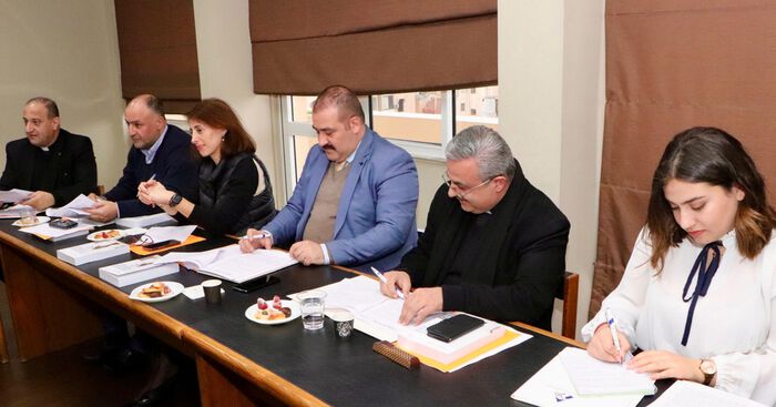 Group of Lebanese judges and attorneys discussing roadmap on human rights