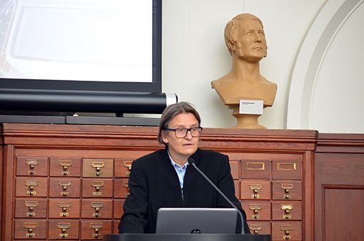 Professor og kst. SMR-leder Ragnhild Hennum ledet konferansens dag 2.